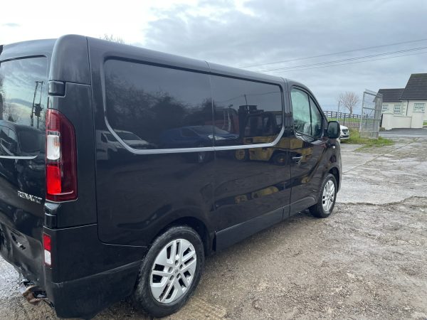 2019 RENAULT TRAFIC SPORT DCI - Image 4